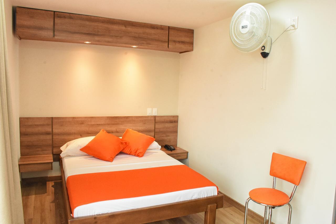 Hotel El Lago 1 Pereira Buitenkant foto